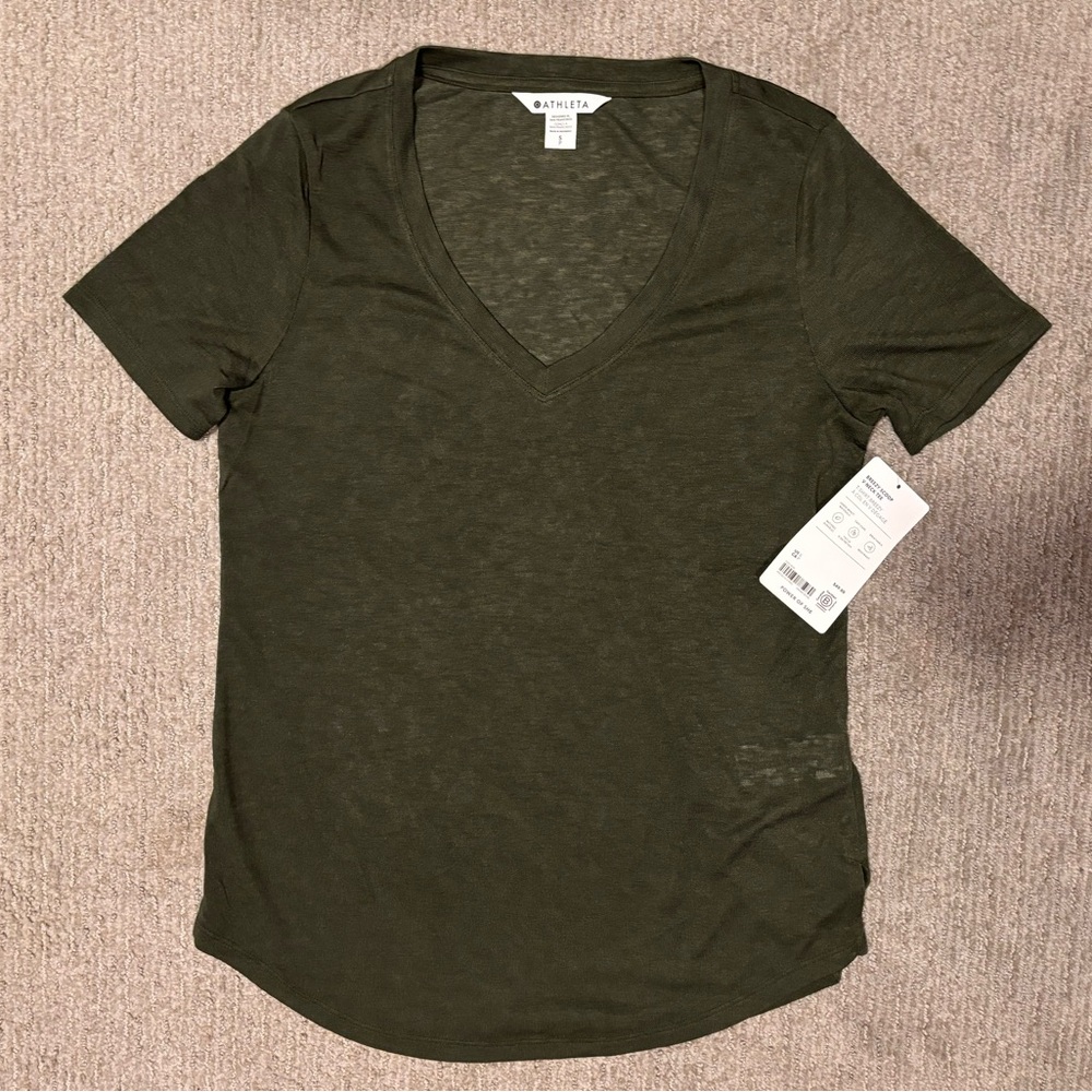 Athleta Breezy Scoop V Tee